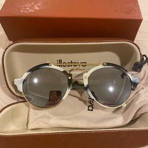 Illesteva Milan Sunglasses